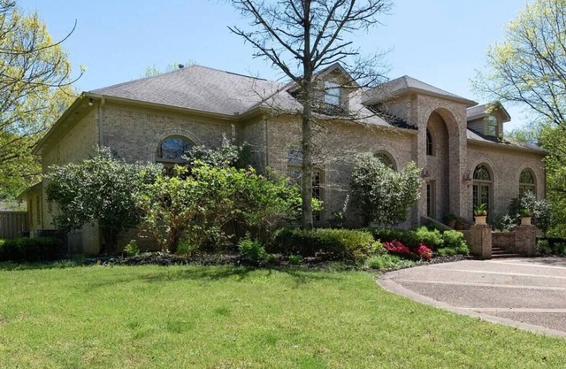 Serene Large 5bd/5.5ba Estate in Brentwood