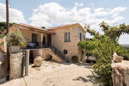 Serenity Retreat in Pidasos