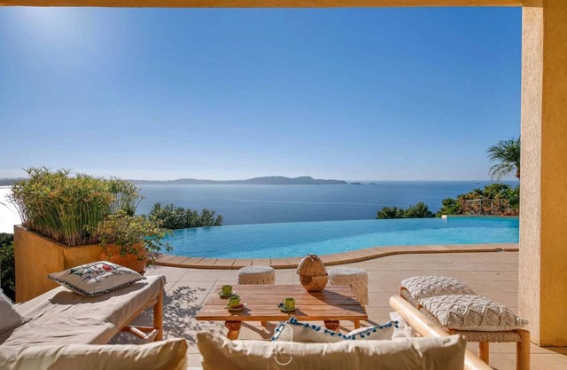 Somptueuse Villa l'Oasis avec vue mer By HC