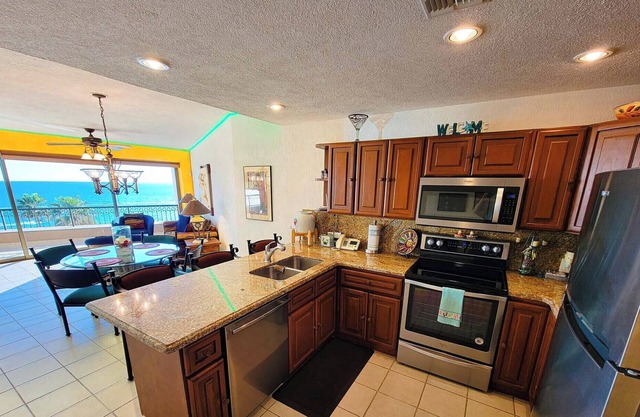 Sonoran Spa E509 - 2 BR Next to the Pool, High Speed Wi-Fi - Beachfront Upper Floor Luxury Condo