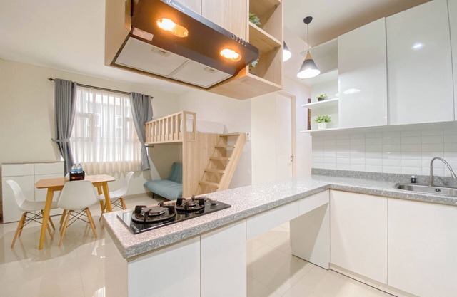 Spacious 1BR Apartment with Sunrise Summit at Pine Tree Resort Condominium