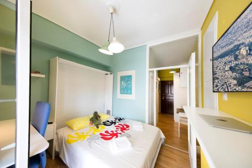 Startupper's Pad in real Athenian neighbourhood