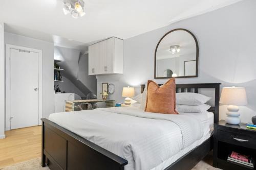 Studio Haven in Times Square & Nearby Restaurants