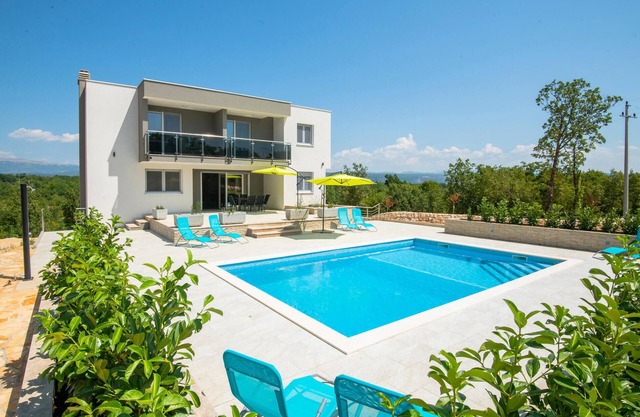 Stunning home in Ivanbegovina with WiFi