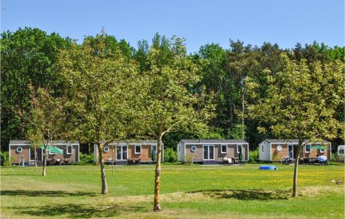 Stunning Stacaravan In Hoogersmilde