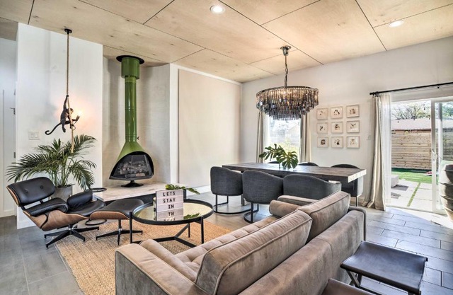 Stylish Albuquerque Home about 6 Miles to Downtown!