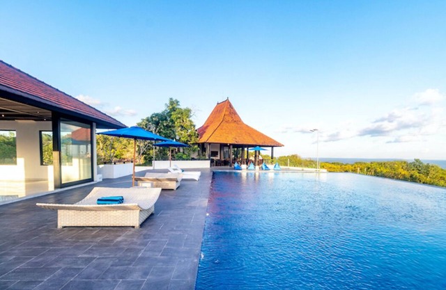 Surya Melasti Beach Villa