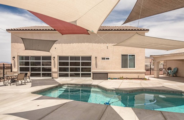 Swimming Pool Casita 3457 4Bd3Ba