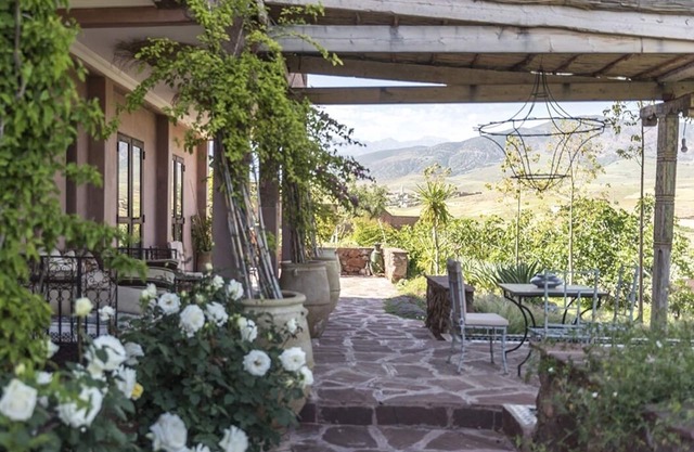 Tafantant Suit Terrace Mountain View