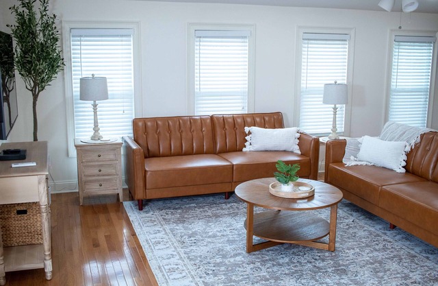 The LawCo Loft - In the heart of Lawrenceburg, TNn2 Bedroom/1Bathroom