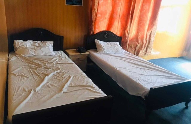 The Mountain Front Guest House And Hotel