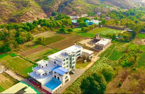 The Shining Star 777 , Pushkar - A Beautiful Resort Nested in Nature's Lap