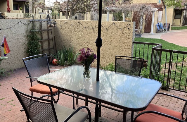 Townhome & Pool - special long term rates