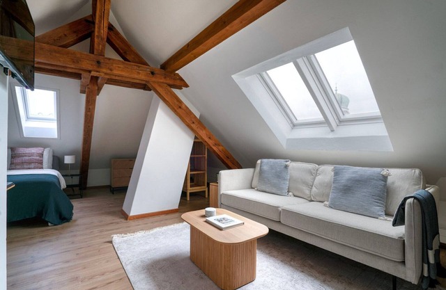 Trendy Wipkingen Studio, steps to River & Groceries, by Blueground