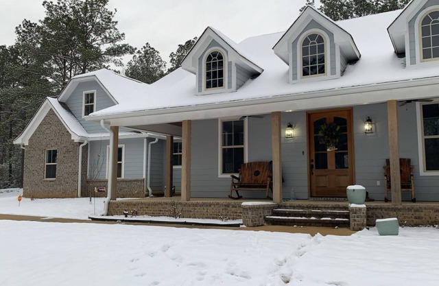 Upscale, Quiet and Country in Mccomb