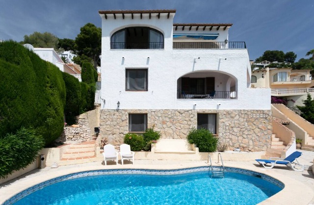 Villa Bougainvillea, Apt B (sleeps 2, 1 bedroom)
