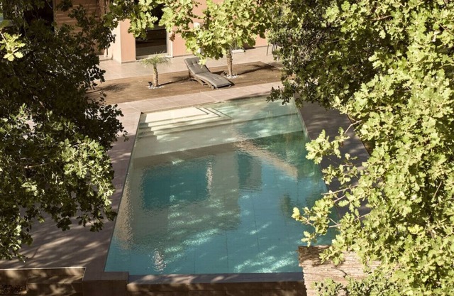 Villa Fuerte & Weddings | 2 MiniVans | 18 Guests