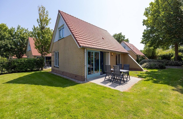 Villa in Friesland with Garden by Water