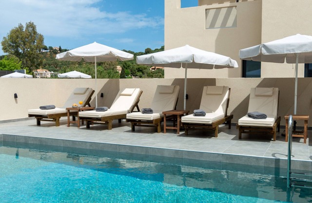 VILLA LINEA VERDE III with private pool