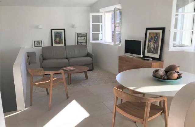 VILLAGE - DUPLEX lumineux avec vue magnifique sur les toits