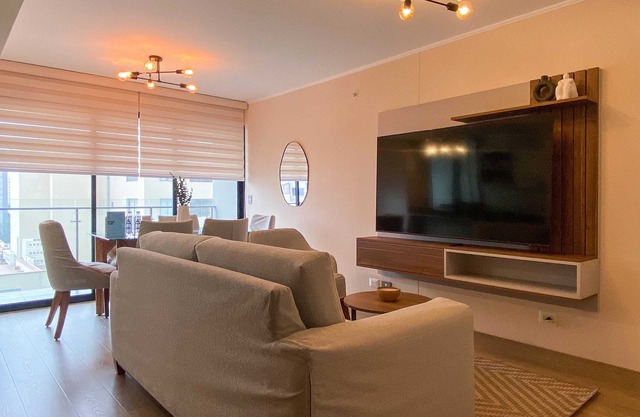 w* | Magnificent 3BR with balcony in San Isidro