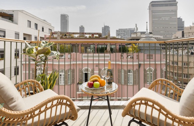White city Eclectic design Apartments