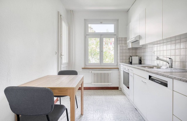 Wipkingen 3.5 Room w/ Storage & W/D, 2 mins to Mkt