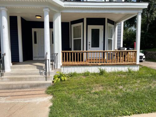 Wolfville Veranda Suite 1 Downtown Vibrancy