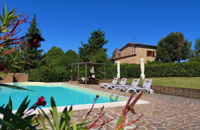 Wonderful private villa with WIFI, private pool, A/C, TV, patio, pets allowed and panoramic view