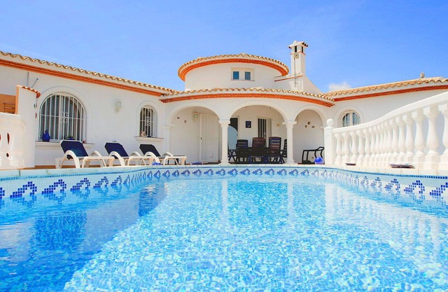 Wonderful private villa with WIFI, private pool, A/C, TV, terrace, pets allowed and panoramic view