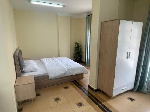 Xibei Hotel西北楼华人宾馆