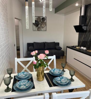 Rivne Apartment | Авторський ремонт Апартаменти біля Щасливого,поруч озеро