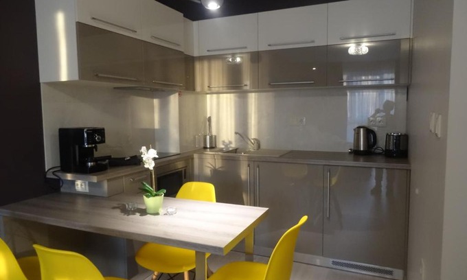 Hisarja Apartment | Апартамент 13