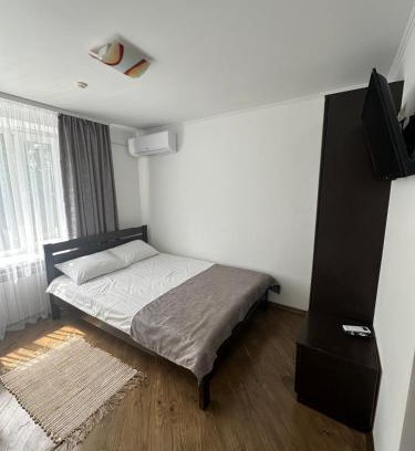 Ternopil Oblast Hotel | Кафе-готель Волинь