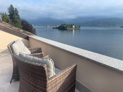 Carciano Apartment | Квартира с террасой и видом на озеро в Стрезе