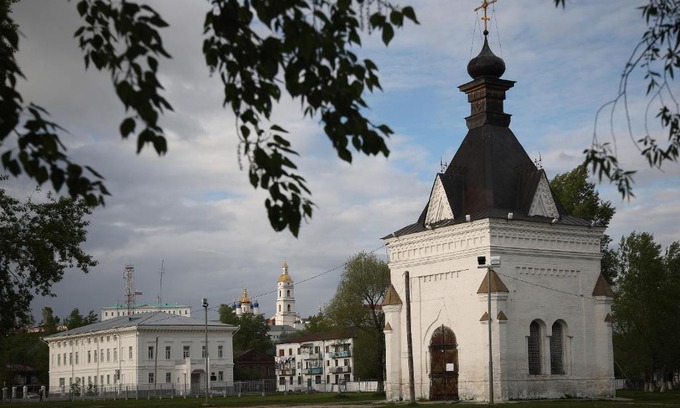 Tobolsk Hotel | Нефтехимик