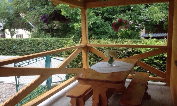 Kosiv House | Садиба "Сонячна"