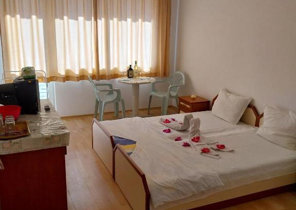 Nessebar New Town House | Стаи за гости Ники