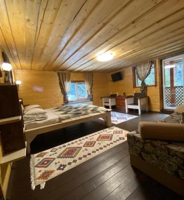 Soymy Apartment | Сімейний номер 1 Садиба У Ані