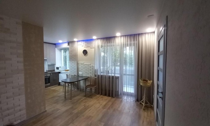 Degtyari Apartment | "Чернігівська тиша"