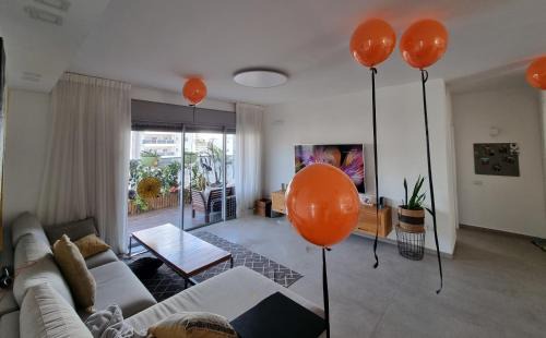 Petah Tikva Apartment | דירת 6חדרים אם המושבות