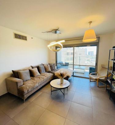 Netanya Apartment | סאבלט בקומה גבוהה בעיר נתניה
