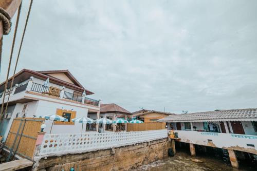 Koh Lan Hotel | คิริน พูล วิลล์ เกาะล้าน