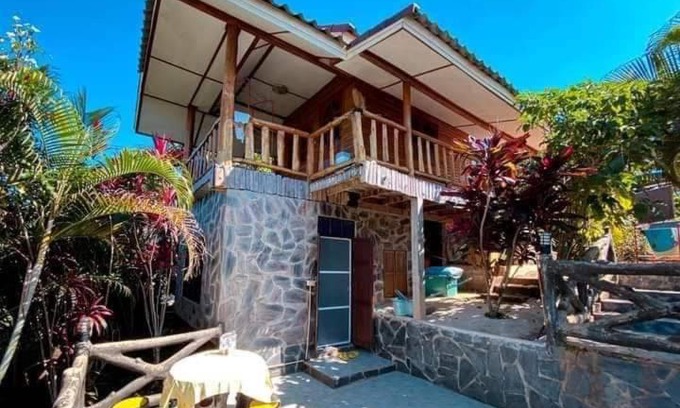 Khao Kho Bed & Breakfast | บ้านไม้ภูหมอก