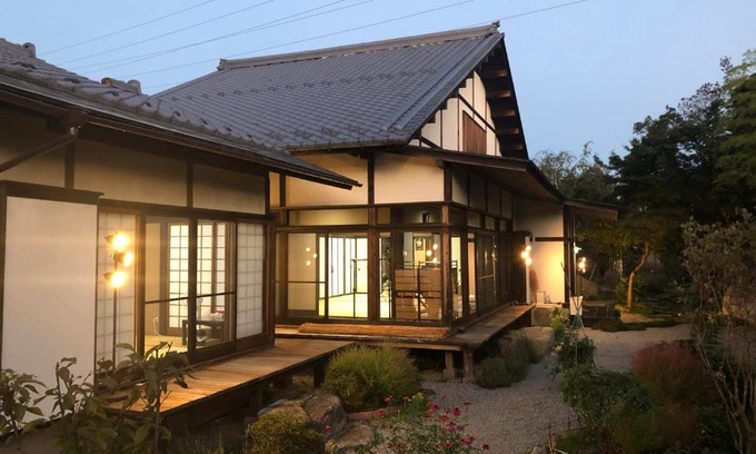Isawa Onsen House | フクロウの御宿 春日居館