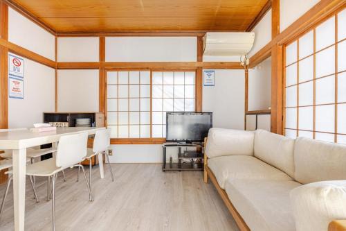 Minami Ward Apartment | 中村町2丁目