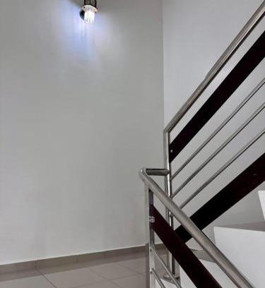 Segamat House | 双层排楼民宿