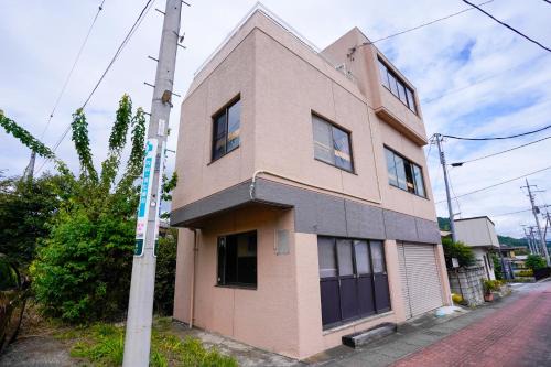 Tsuru Villa | 【寿家】3F建 スカイビューテラス付き！新装開店 より道の湯すぐ横
