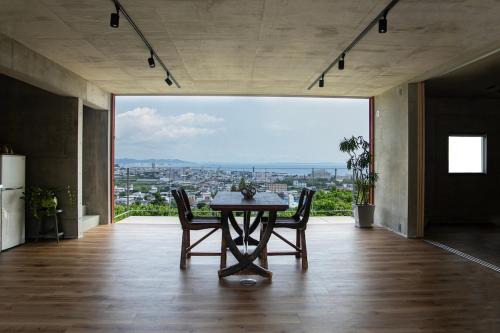 Sashiki House | 月と太陽 -Sol and Mani-