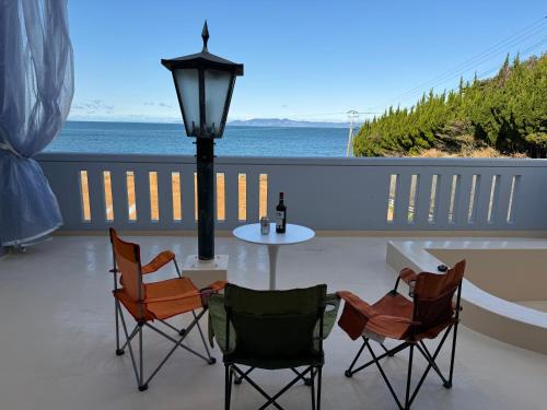 Kamiamakusa House | 波のたわむれ